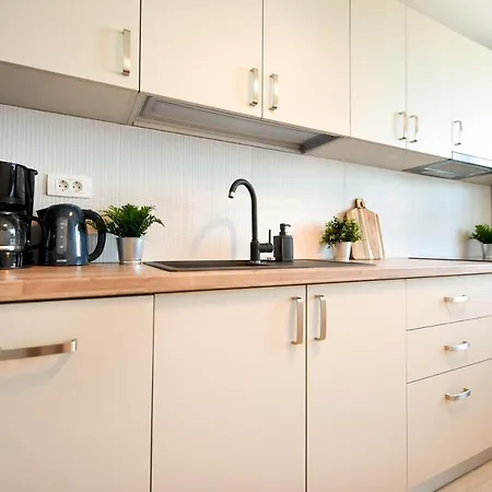 Urban Bliss - Contemporary Elegance In Modern Living Spaces Voluntari Exterior photo