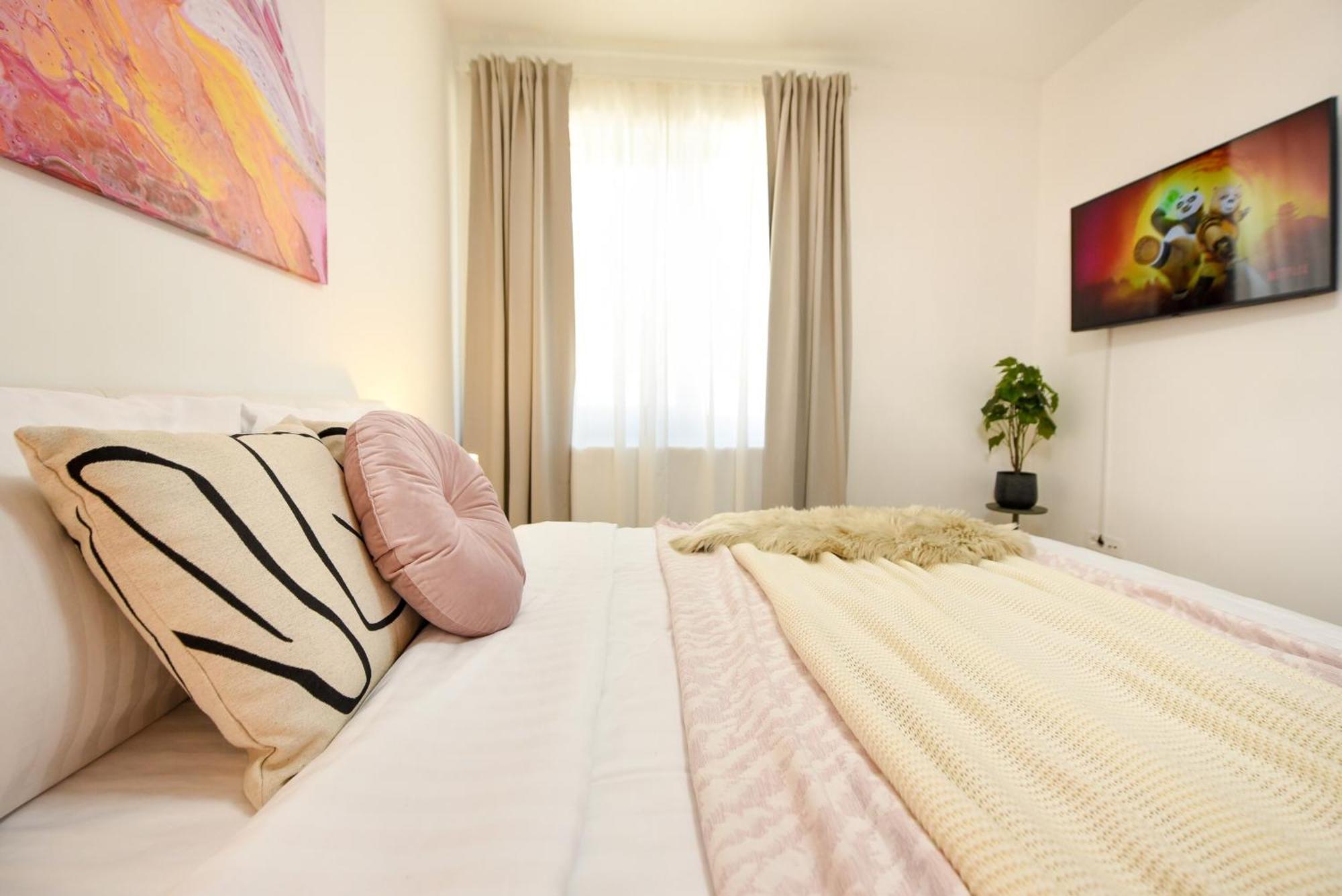 Urban Bliss - Contemporary Elegance In Modern Living Spaces Apartamento