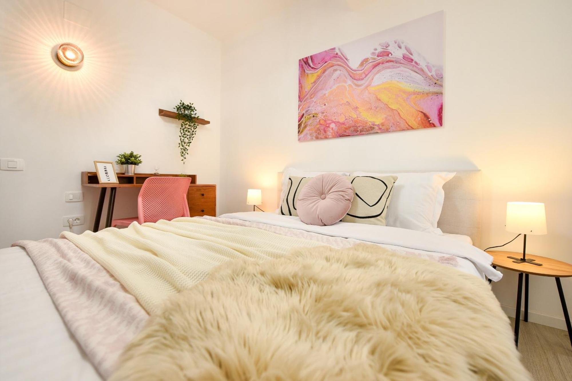 Urban Bliss - Contemporary Elegance In Modern Living Spaces Apartamento Voluntari